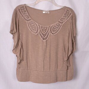 Lavish Bat Wing Top Lace Trim Size Medium